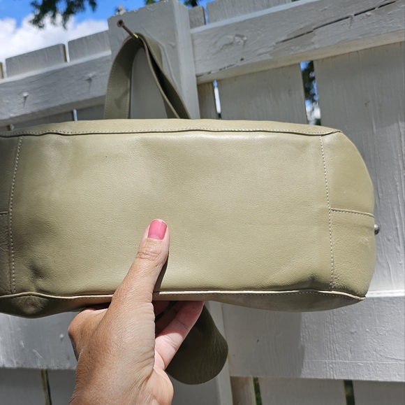 Lamarthe beige leather shoulder bag - Picture 12 of 14
